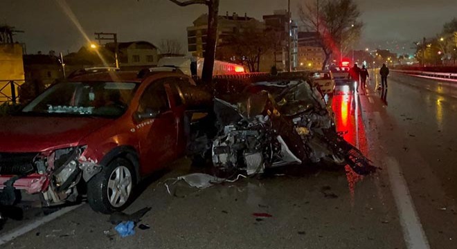 3 aracın karıştığı zincirleme kaza: 3 yaralı