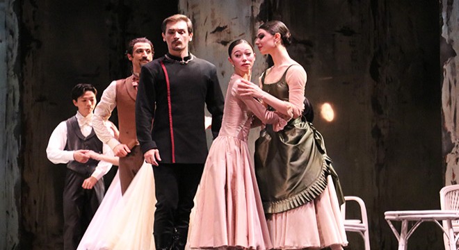 'Anna Karenina' dünya prömiyeriyle Antalya'da sahnede