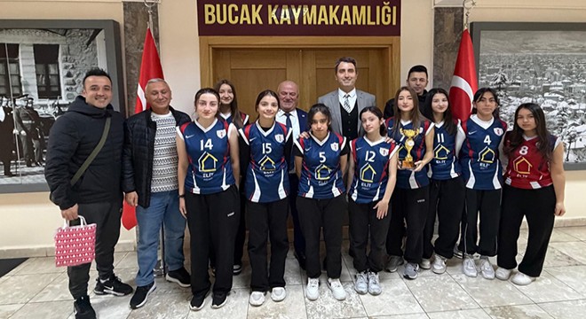 'Filenin küçük sultanları' Kaymakam Kuruca'yı ziyaret etti