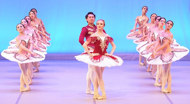 'Paquita & Bir Yaz Gecesi Rüyası' Antalya'da veda ediyor