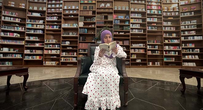 12 yaşındaki Zeynep, 4 yılda 500 kitap okudu