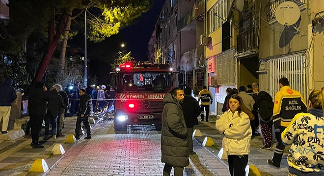 4 katlı binada yangın: 1'i ağır 8 yaralı