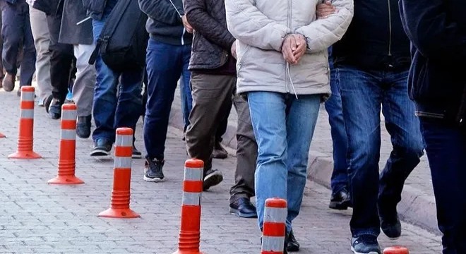 8 ilde FETÖ/PDY operasyonu: 20 gözaltı kararı