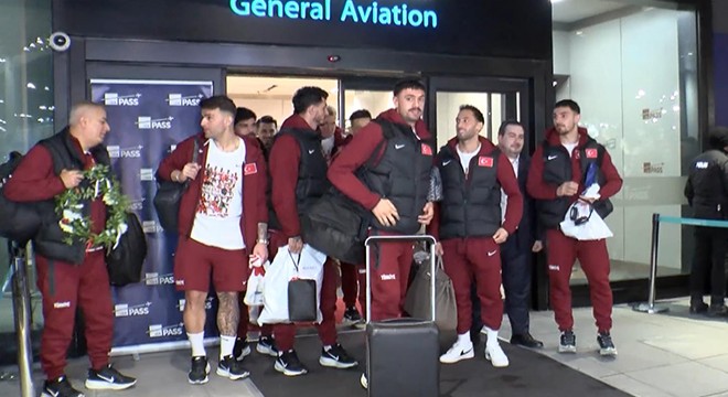 A Milli Futbol Takımı Türkiye'ye döndü