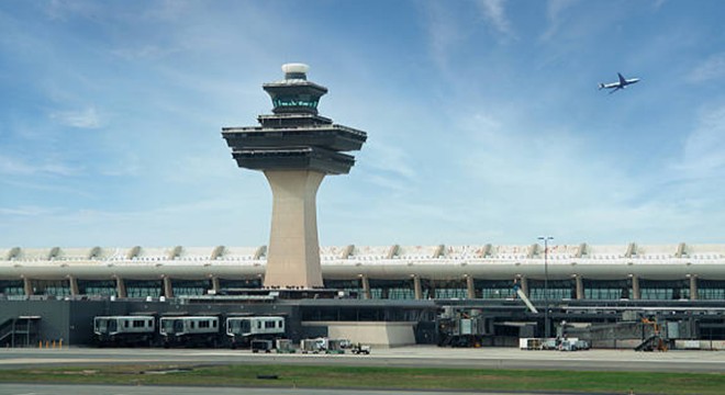 ABD'de havalimanı terminalinde kaza: 18 yaralı