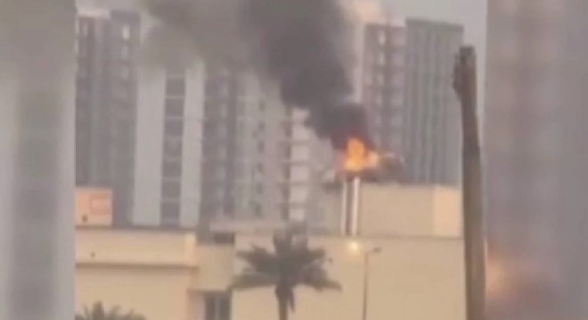 Bağdat'ta ABD Büyükelçiliği alev alev