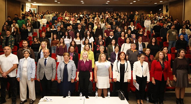 Akdeniz Üniversitesi'nde 'Boşanma ve Kadına Karşı Şiddet' paneli