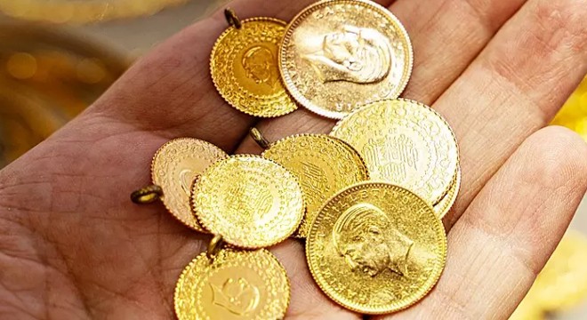 Altın rekor seviyeye yakın seyrediyor