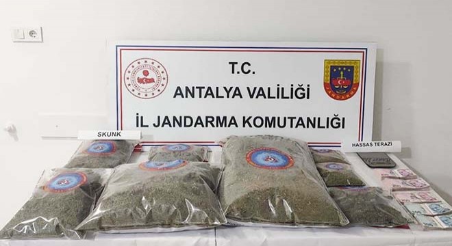 Antalya Elmalı'da uyuşturucu operasyonu