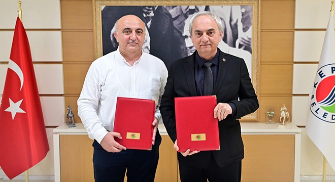 Antalya'da Yeni mahalle semt evi için imzalar atıldı