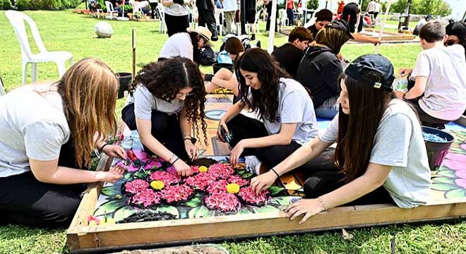 Antalya'da 130 bin çiçekle görsel şov