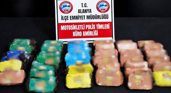 Antalya'da motosikletten 4 kilo uyuşturucu çıktı