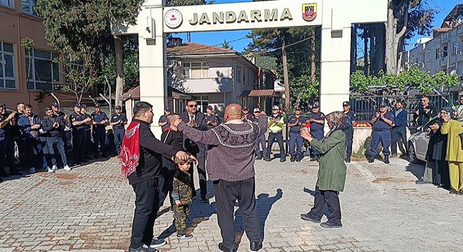 Antalya'da engellilere davul zurnalı uğurlama