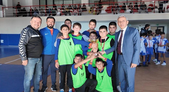 Antalya'da futsal turnuvası sona erdi
