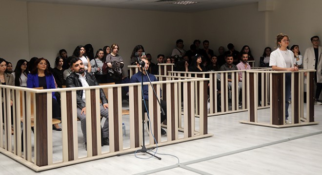 Antalya'da hukuk öğrencilerinden gerçeğini aratmayan duruşma