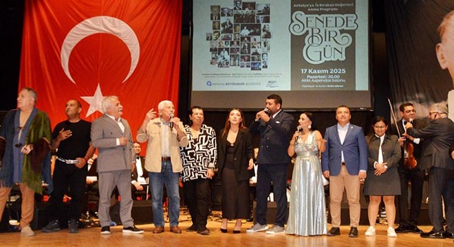 Antalya'da iz bırakanlar sahnede