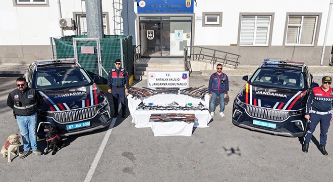 Antalya'da jandarmadan silah kaçakçılığı operasyonu