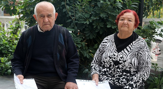 Antalya'da kiradaki evlerine taşınmak için hukuk mücadelesi veriyorlar
