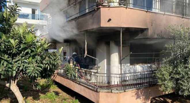 Antalya'da korkutan ev yangını