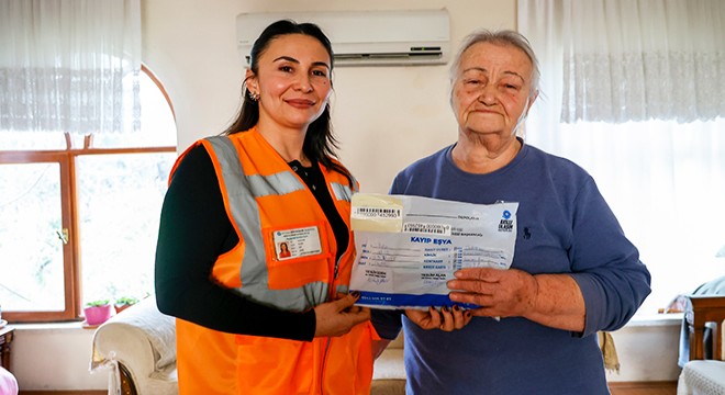 Antalya'da otobüste unutulan cüzdan sahibine teslim edildi