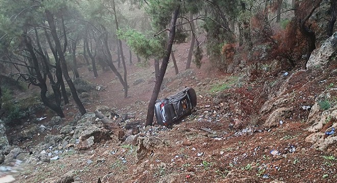 Antalya'da otomobiliyle uçuruma yuvarlandı
