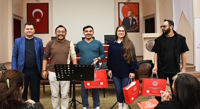 Antalya'da şehit yakınları ve gazilerden THM korosu