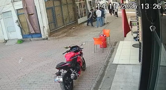Antalya'da tartıştığı kişiyi bıçakla yaraladı