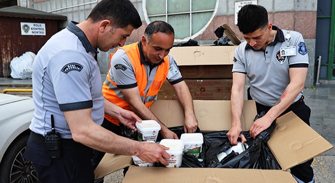 Antalya'da usulsüz taşınan 1 ton yoğurt imha edildi
