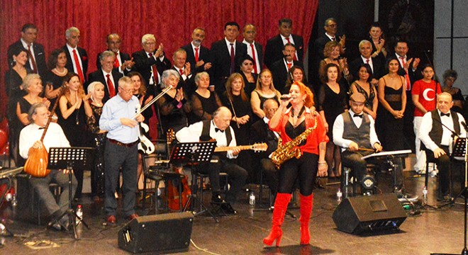 Antalya'da yılın son nostalji konseri