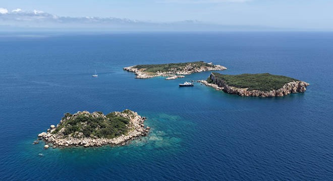 Antalya'nın denizde koruma altındaki ilk noktası olacak Üç Adalar'a dalış