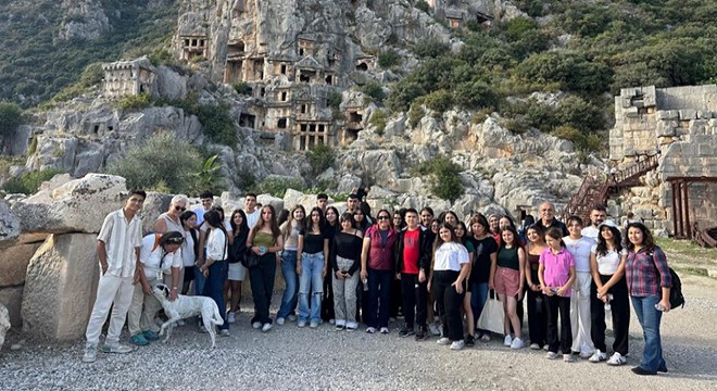 Antalyalı öğrenciler şehrini tanıyor