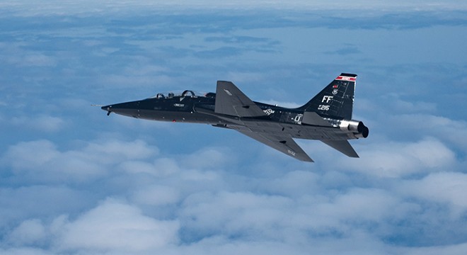 Askeri eğitim uçağı düştü: 2 pilot kurtuldu