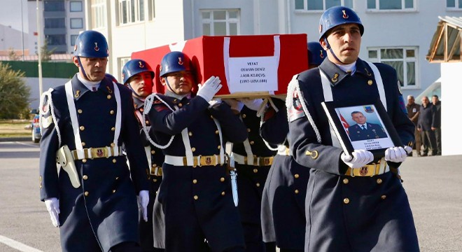 Astsubay Osman Deniz, son yolculuğuna uğurlandı