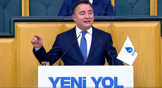 Babacan: Asgari ücret, çay ve simide bile yetmiyor