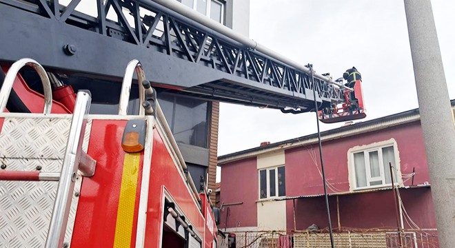 Baca yangını büyümeden söndürüldü