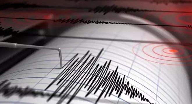 Bangladeş'te 5.5 büyüklüğünde deprem: 3 ölü