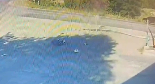Bariyerlere çarpan motosikletin sürücüsü öldü