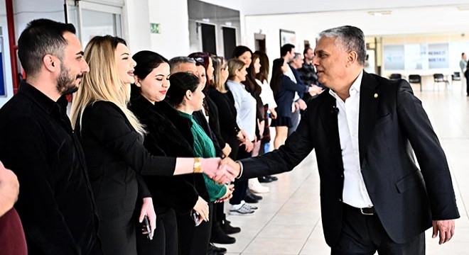 Başkan Uysal belediye personeliyle bayramlaştı