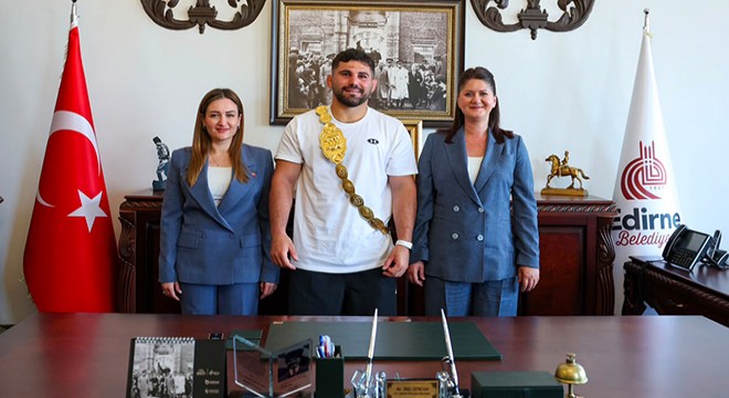 Başkan Vekili Özdemir ve Erkan Taş'tan Edirne Belediyesi'ne ziyaret
