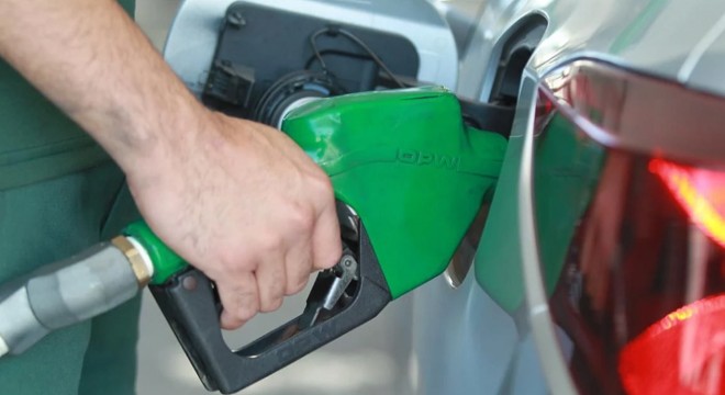 Benzine indirim gelecek mi?