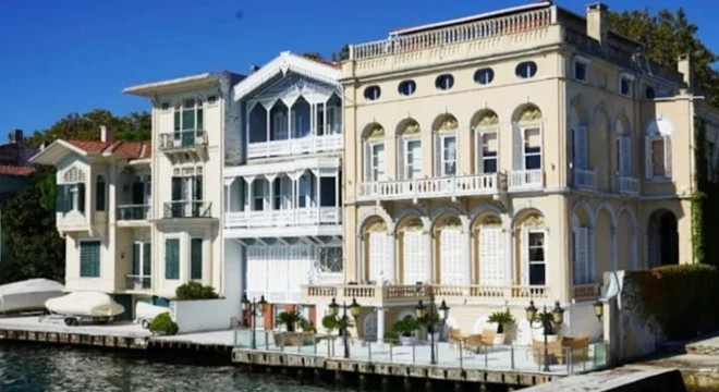 Boğazın ünlü yalısı icradan satışa çıkarıldı