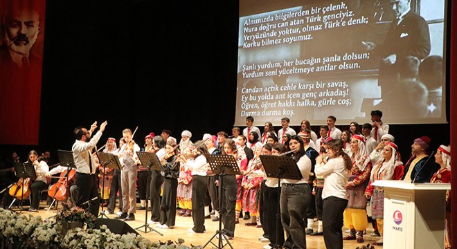 Burdur'da Öğretmenler Günü töreni