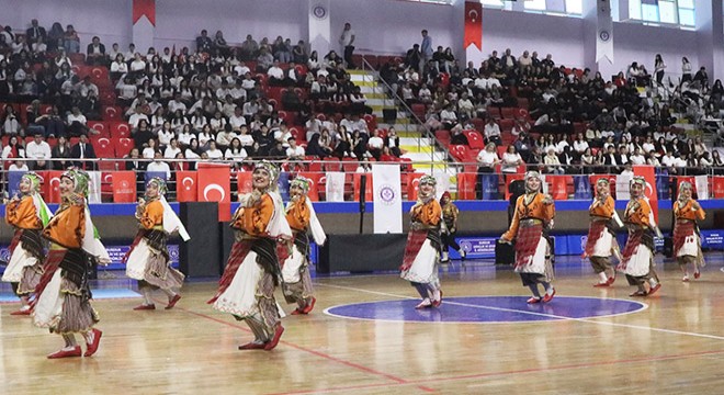 Burdur'da coşkulu bayram kutlaması