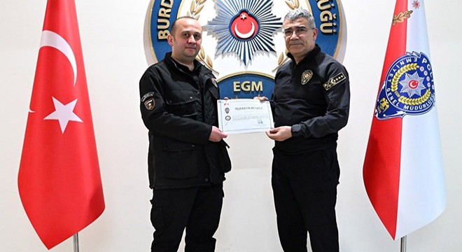 Burdur'da güvenlik görevlisine teşekkür belgesi