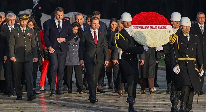 CHP heyeti Anıtkabir'i ziyaret etti