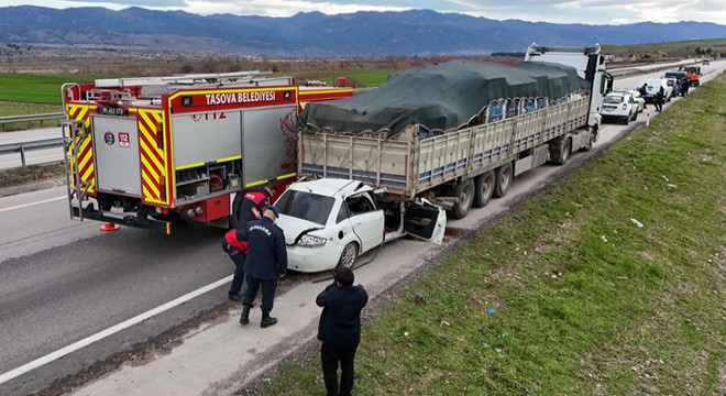 Cenazeye giderken kaza yaptılar: 2 ölü