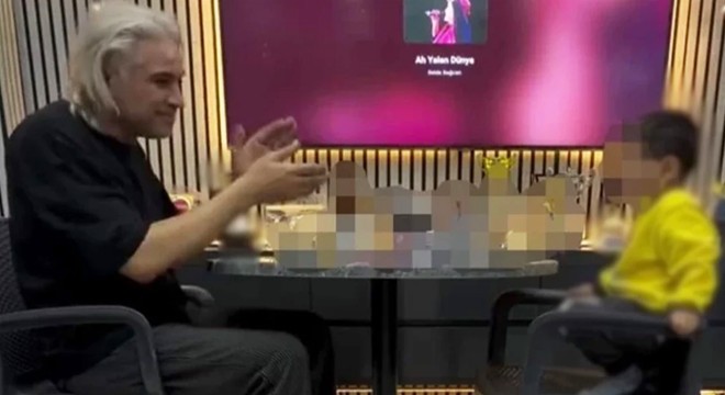 Çocuğunu alkol masasına oturtan babaya gözaltı