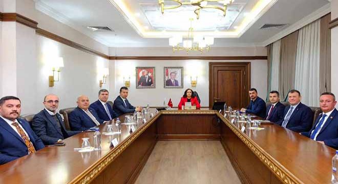 Cumhuriyet Meydanı ve çevresine yapılacak projeler konuşuldu