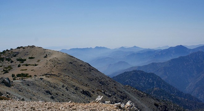 Dağ yürüyüşüne çıkan 3 kişi hayatını kaybetti
