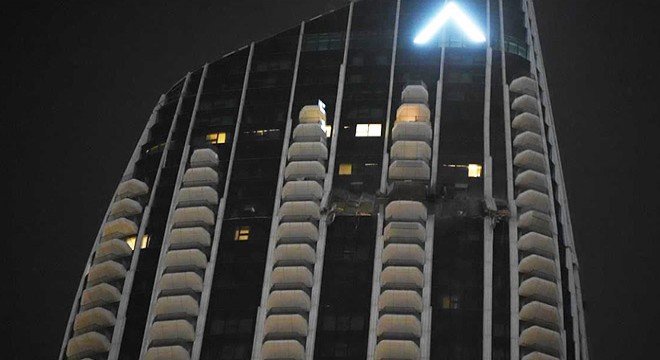 Dubai'de binaya İHA isabet etti